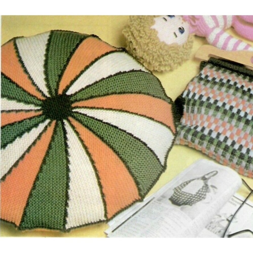 Knitting & Crochet Plush Patterns Stuffed Animals Pillows Dolls Vintage - Picture 2 of 5